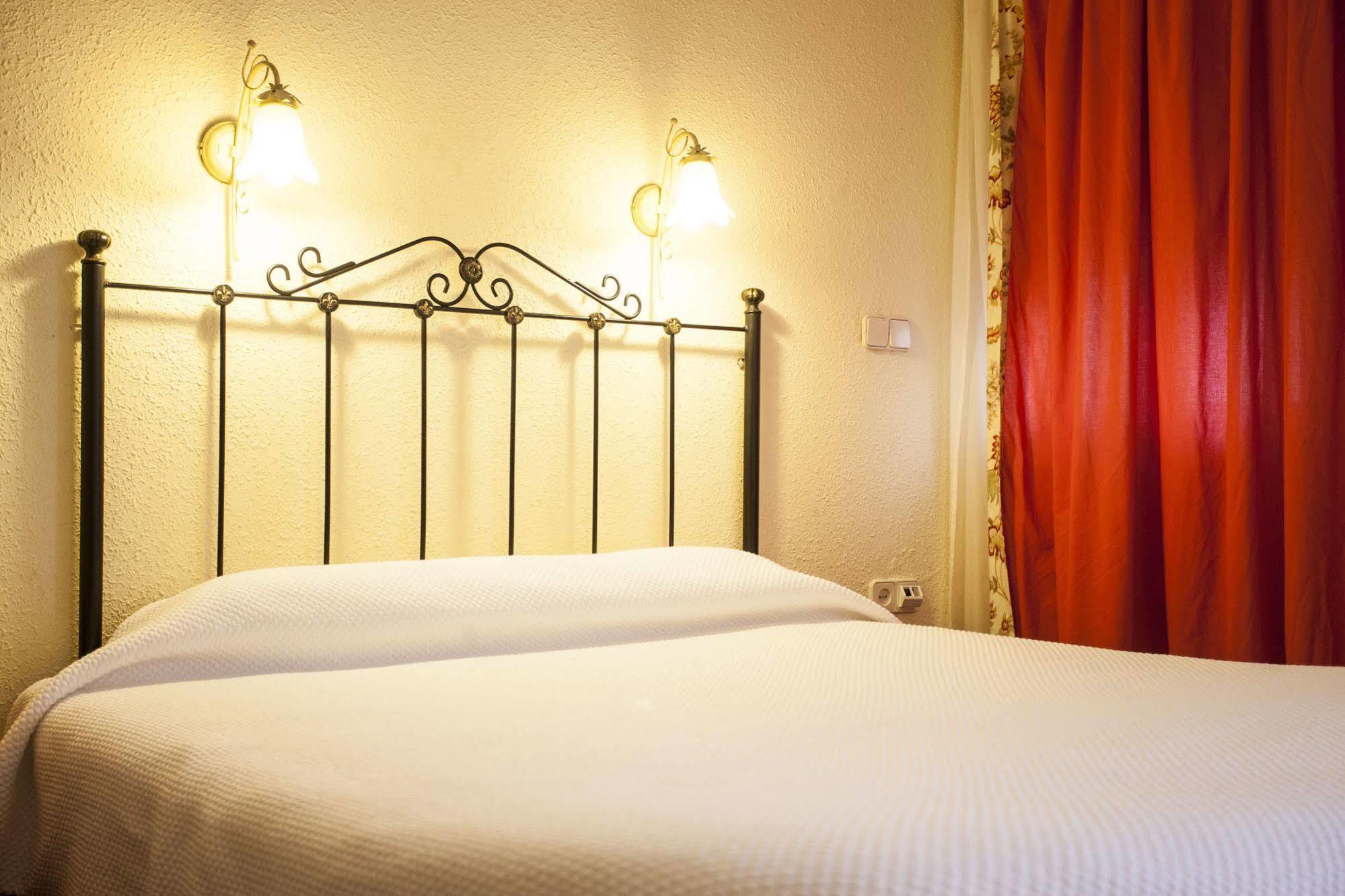 Hostal Castilla Αράνχουεζ Εξωτερικό φωτογραφία