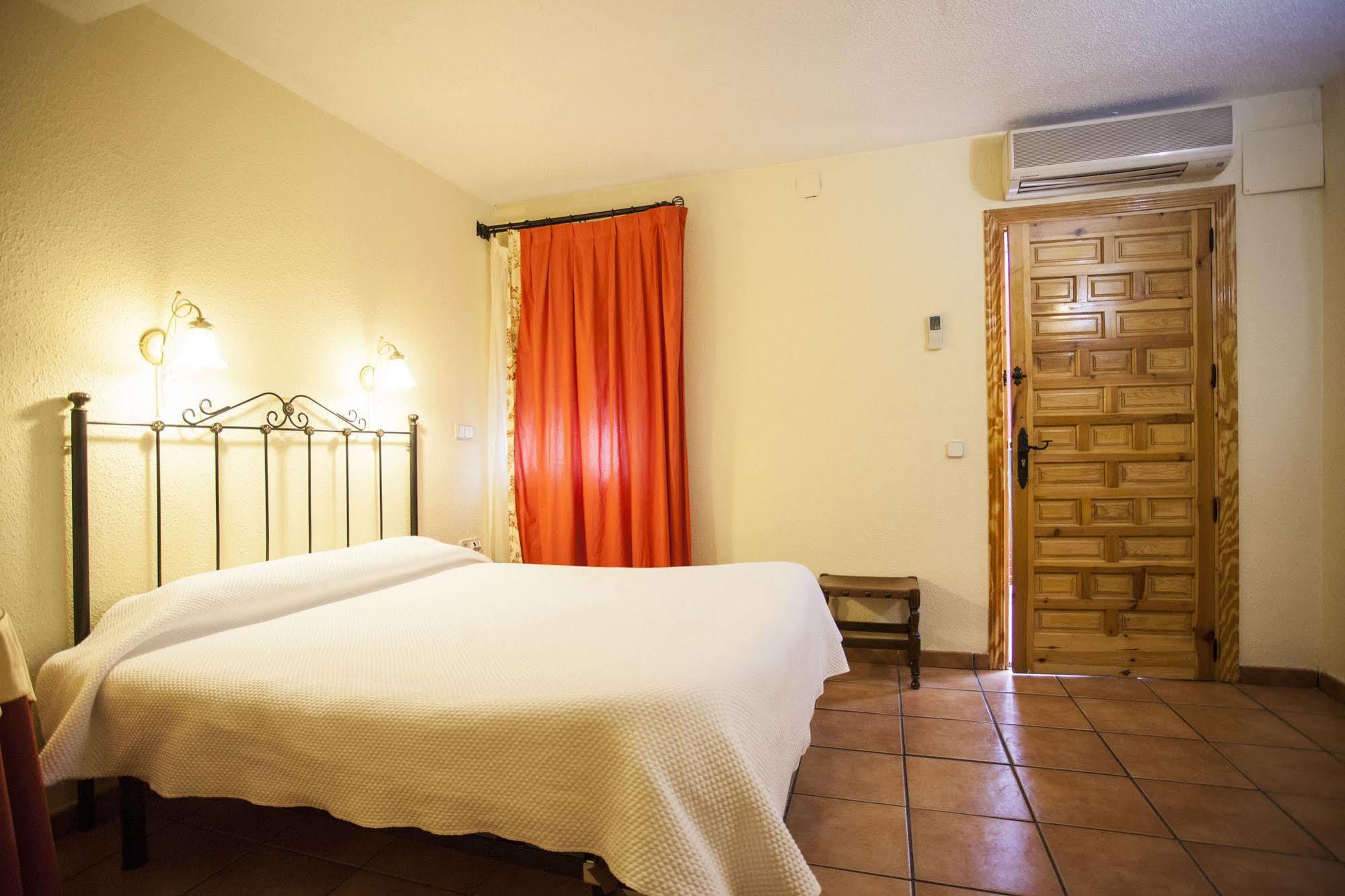 Hostal Castilla Αράνχουεζ Εξωτερικό φωτογραφία